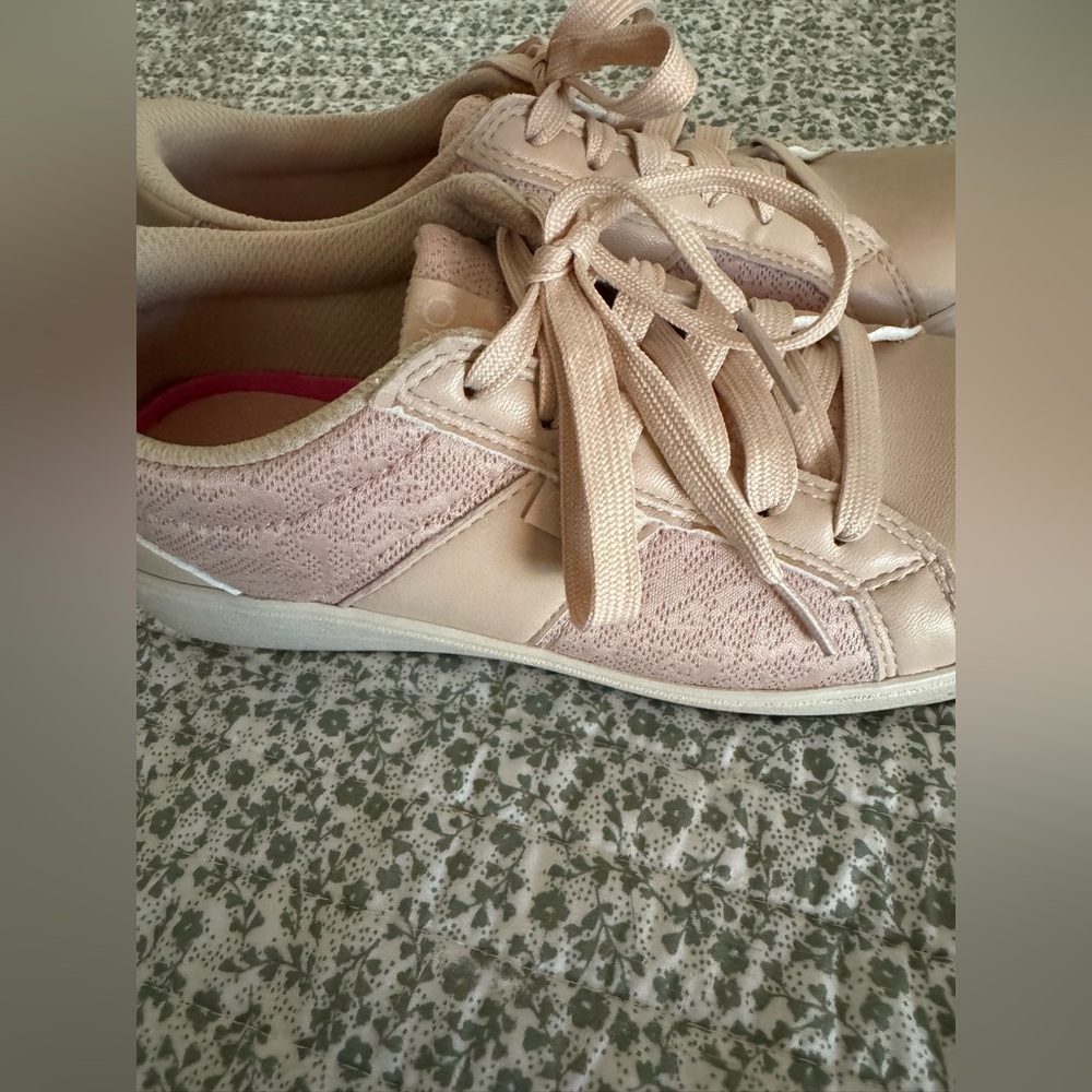 Ryka Athletic Style Blush Pink Shoes with Lace Details - Size 8-1/2M - Picture 10 of 10